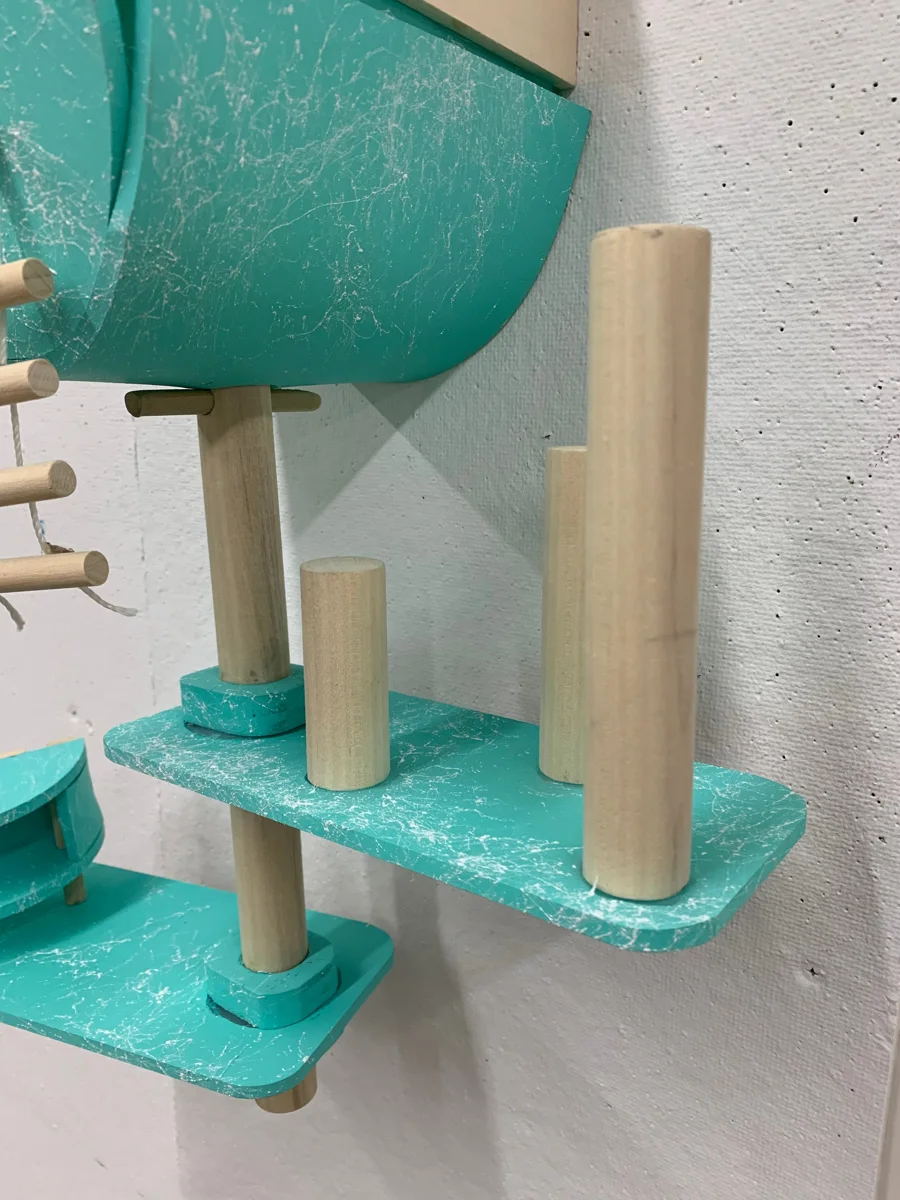 The Parrot Place, process